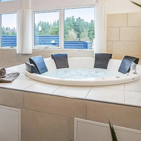 Nice Home In Blavand With Sauna * Blåvand