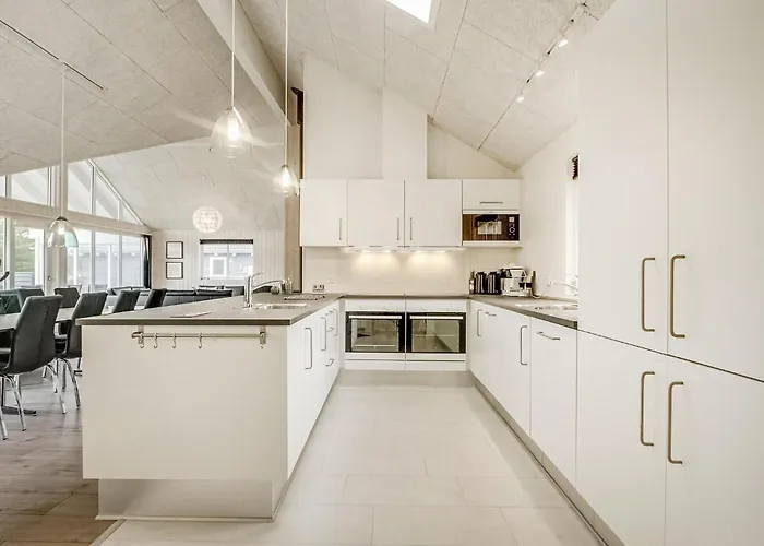 Cozy In With Wifi Blavand